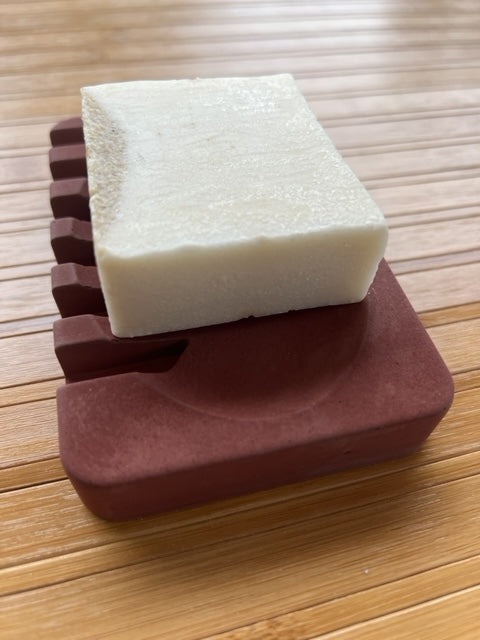 Concrete soap dish