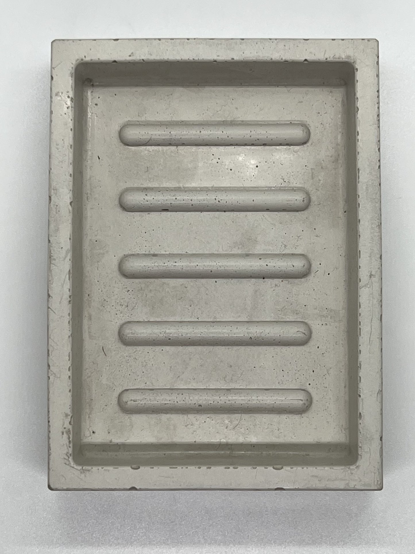 Concrete soap dish